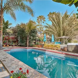 Majestic By The Heated Private Pool & Jacuzzi , Benalmadena Spain