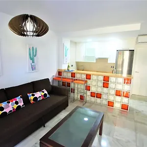 Andalucía - A 100 Metros De La Playa - Piscina - Excelente Conexión Wifi Apartamento Benalmádena